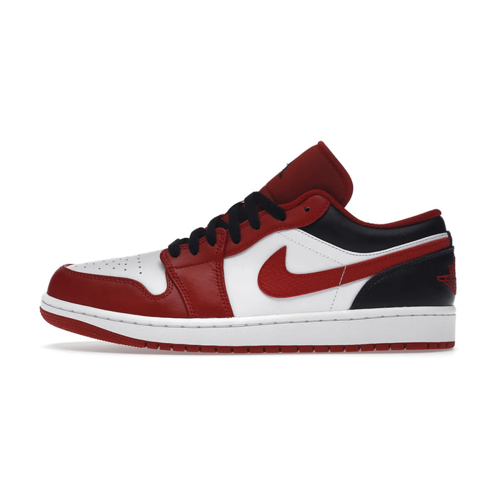 Jordan 1 Low Bulls