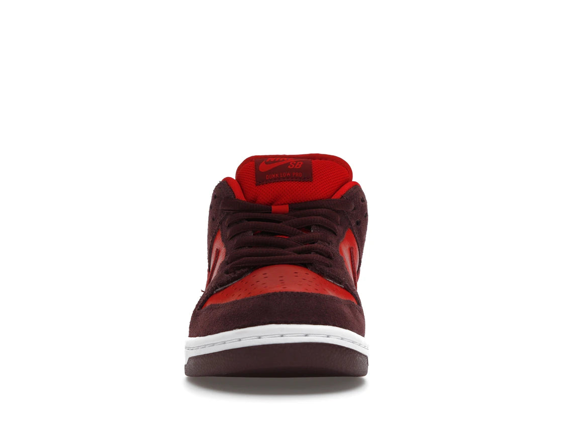 Nike SB Dunk Low Cherry