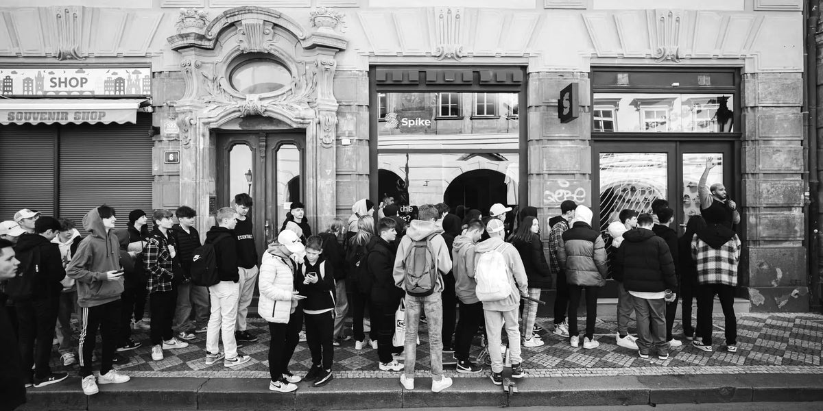 White shoes 2025 with spikes